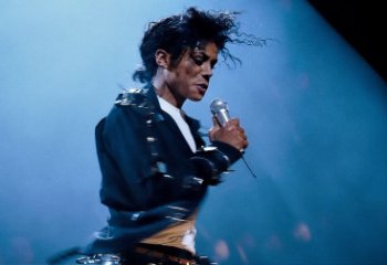 ������ ������� ������ ������: � ����� ��������� ���� � ��������, � ������ ����� �� ���������